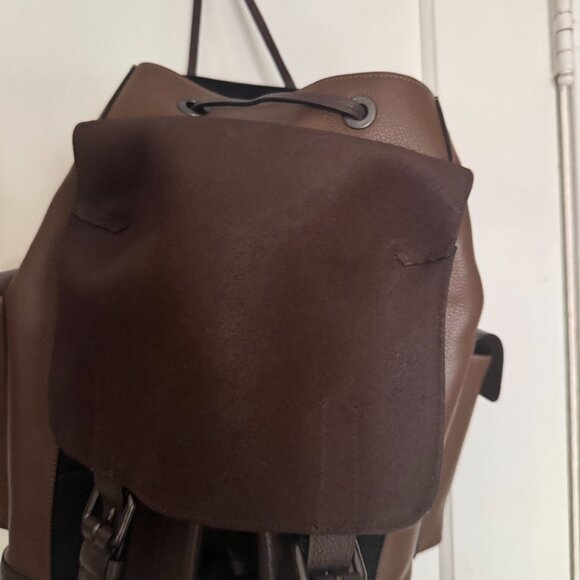 Coach Mens two  tone Brown Pebbled Leather Backpack - Picture 8 of 8